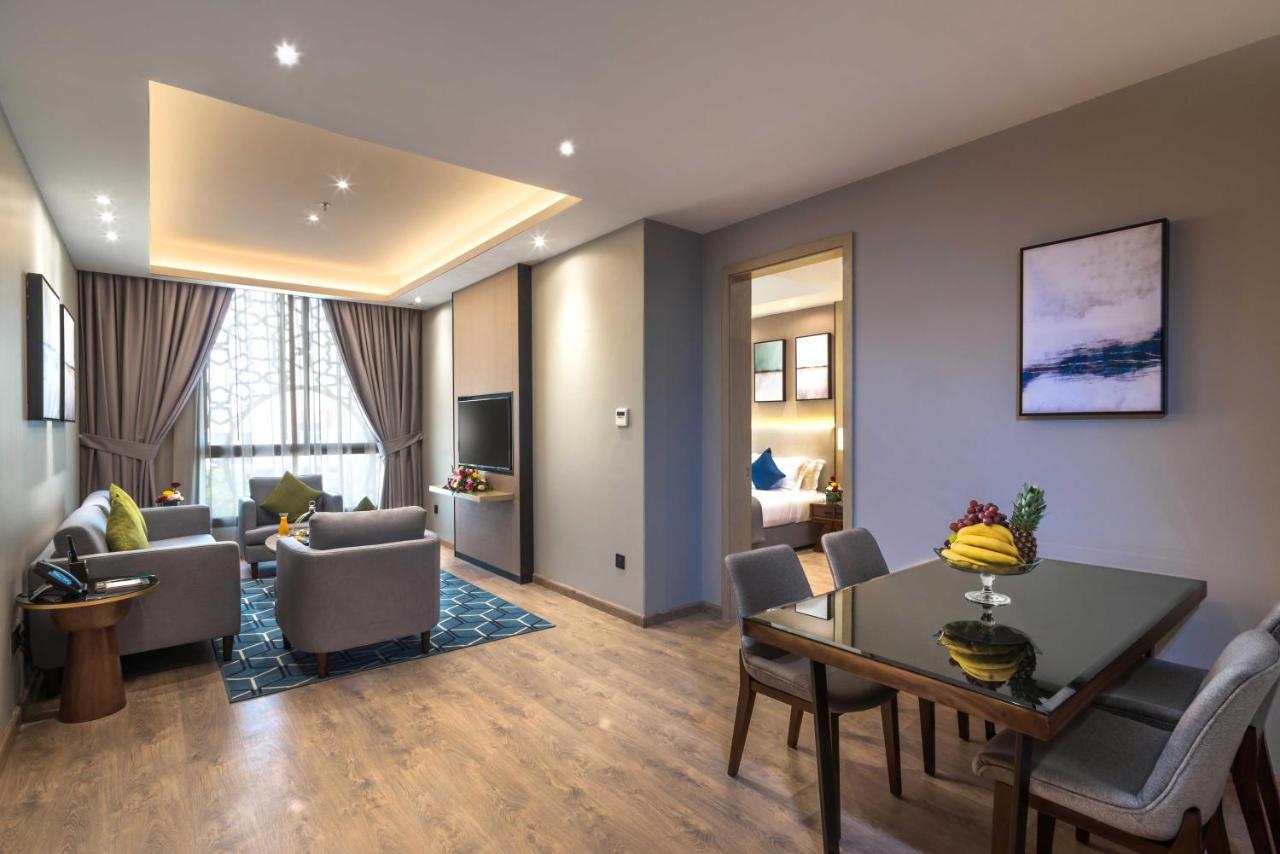 Braira Al Yarmouk Hotel Рияд Екстериор снимка