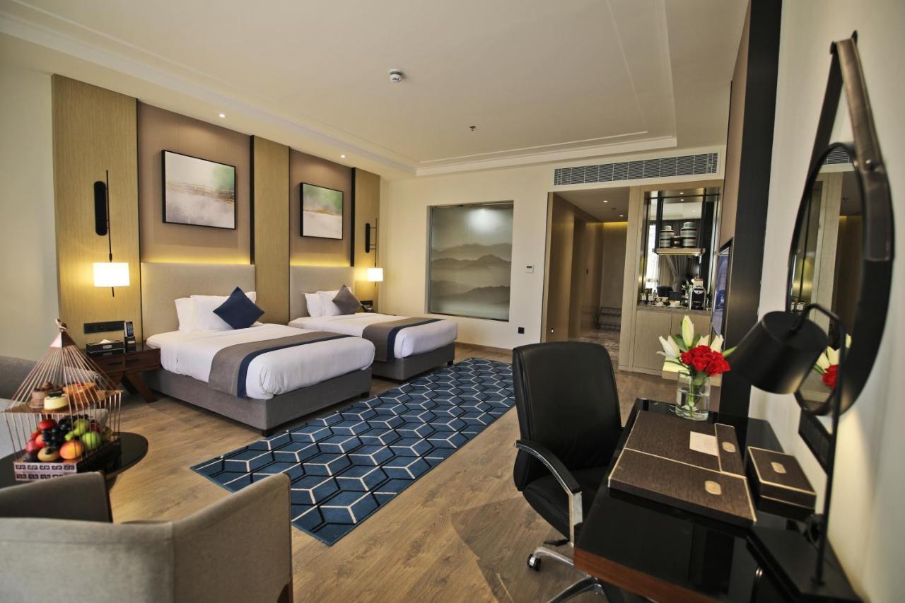 Braira Al Yarmouk Hotel Рияд Екстериор снимка